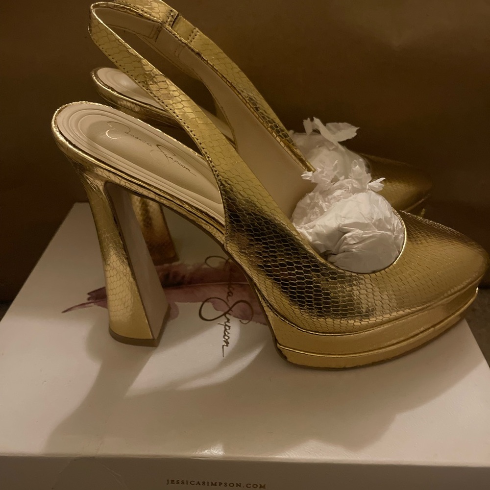 Jessica Simpson Gold Platform Heels - Picture 3 of 5